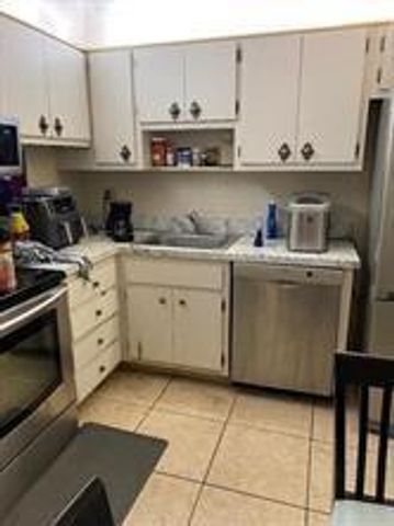 4881 NW 22nd Street 4A, Fort Lauderdale, FL 33313
