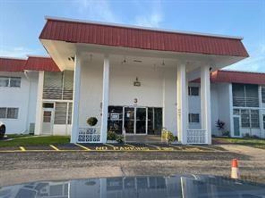 4881 NW 22nd Street 4A, Fort Lauderdale, FL 33313