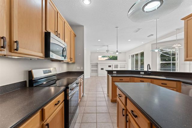 952 MOSS TREE PLACE, Longwood, FL 32750