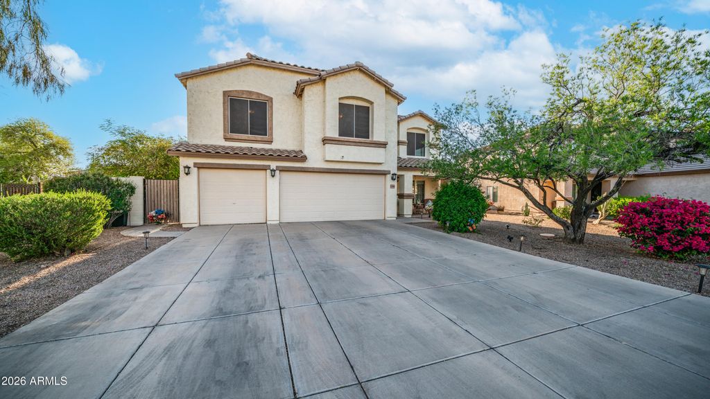 27980 N TITANIUM Lane, San Tan Valley, AZ 85143