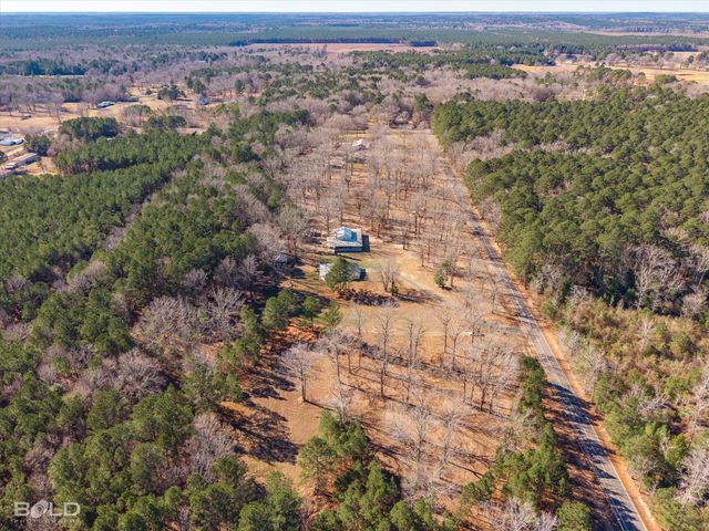 136 Scarborough Road, Benton, LA 71006