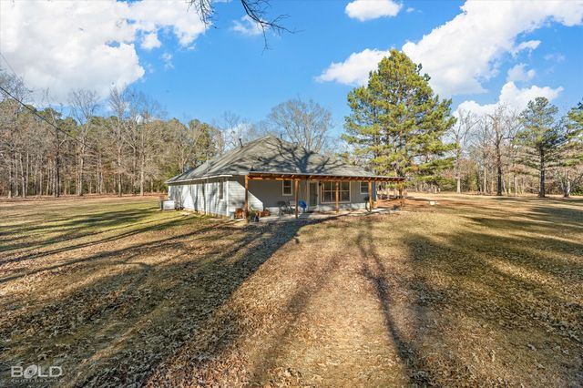 136 Scarborough Road, Benton, LA 71006