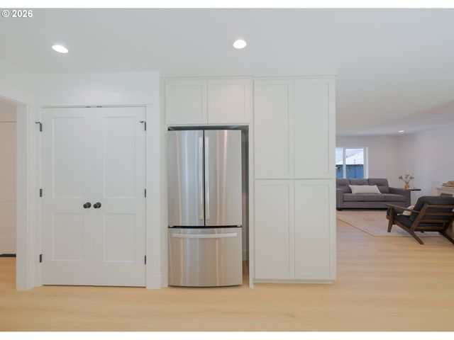 4675 Cedar St, Astoria, OR 97103