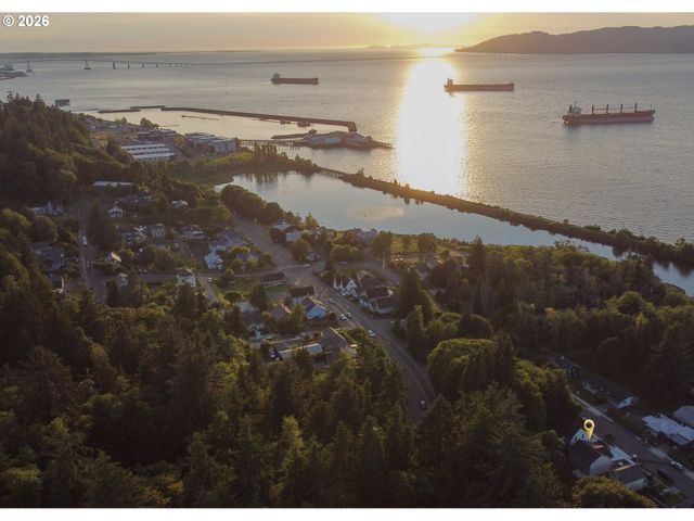 4675 Cedar St, Astoria, OR 97103