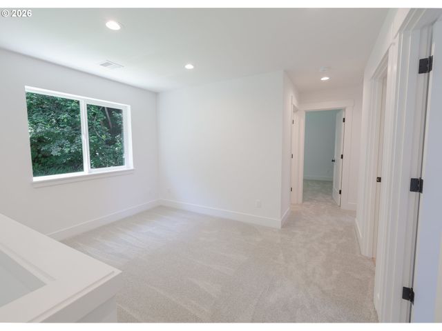 4675 Cedar St, Astoria, OR 97103