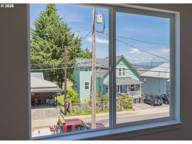 4675 Cedar St, Astoria, OR 97103