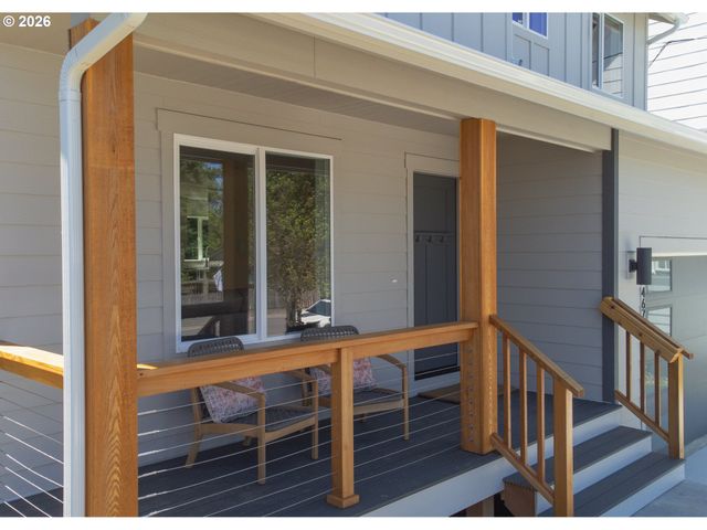 4675 Cedar St, Astoria, OR 97103