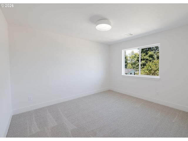 4675 Cedar St, Astoria, OR 97103