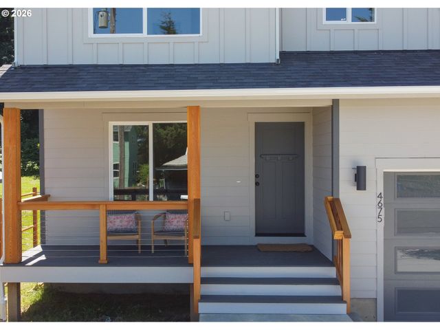 4675 Cedar St, Astoria, OR 97103