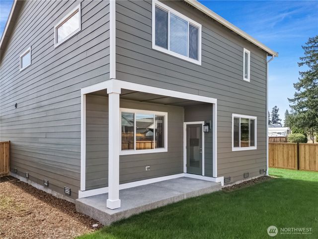 18214 37th Avenue E, Tacoma, WA 98446