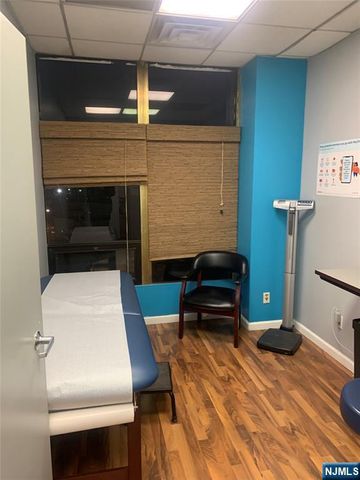 47 Orient 3D, Rutherford, NJ 07070