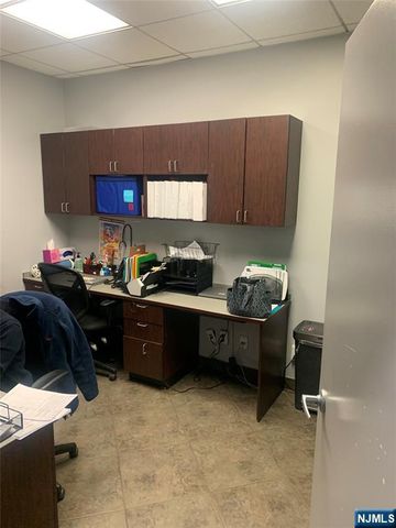 47 Orient 3D, Rutherford, NJ 07070