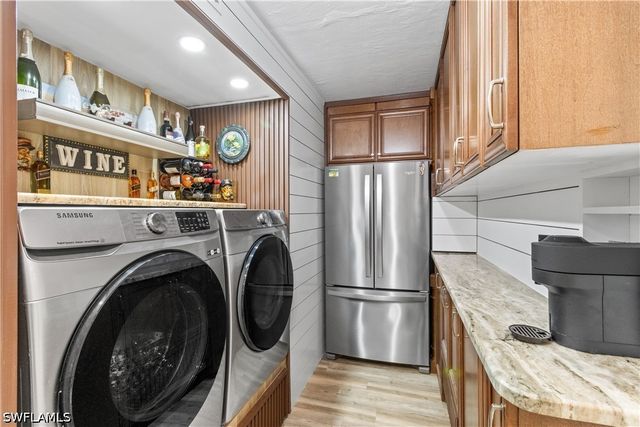 4140 Looking Glass LN 7, Naples, FL 34112