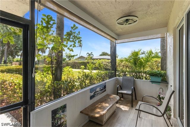 4140 Looking Glass LN 7, Naples, FL 34112