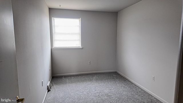 3978 CARTERET DR, Philadelphia, PA 19114