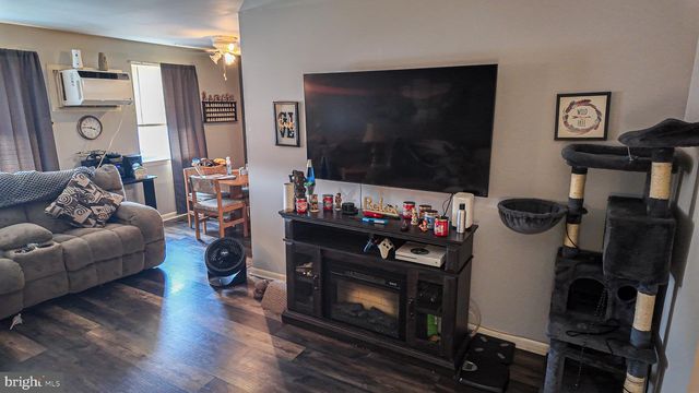 3978 CARTERET DR, Philadelphia, PA 19114