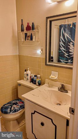 3978 CARTERET DR, Philadelphia, PA 19114