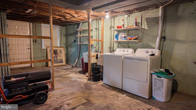 3978 CARTERET DR, Philadelphia, PA 19114