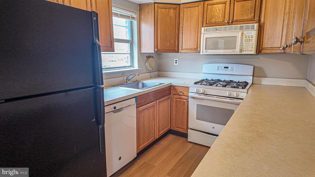 3978 CARTERET DR, Philadelphia, PA 19114