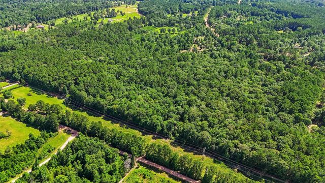 325 Natchez Road, Livingston, TX 77351