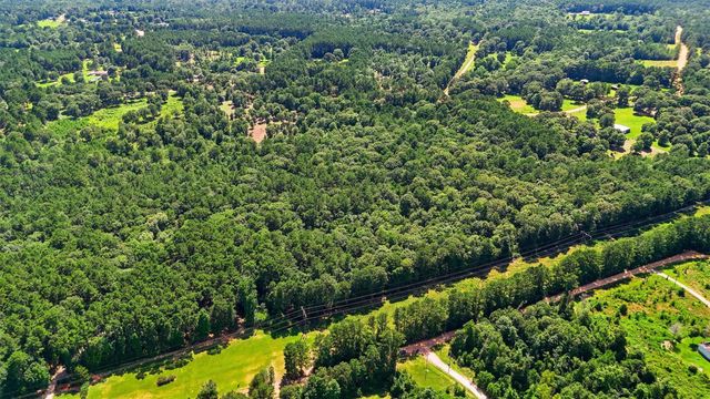 325 Natchez Road, Livingston, TX 77351