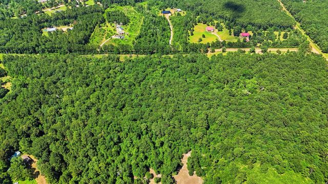 325 Natchez Road, Livingston, TX 77351