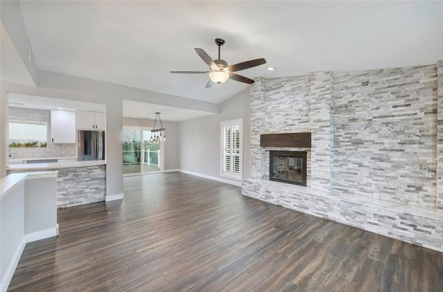 18908 Kelly DR, Point Venture, TX 78645