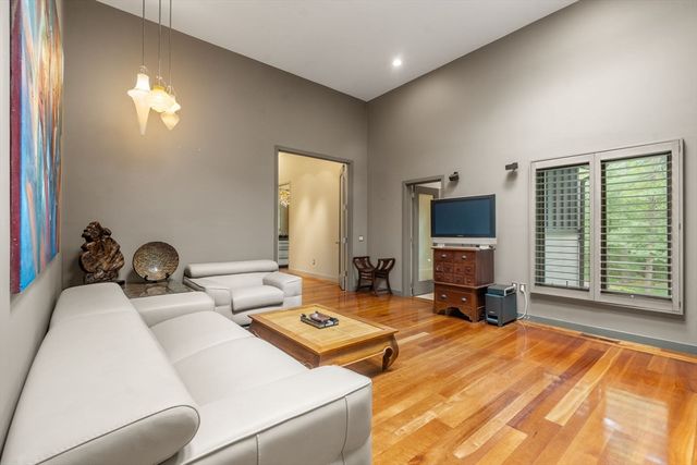 44 Maple Street, Sherborn, MA 01770