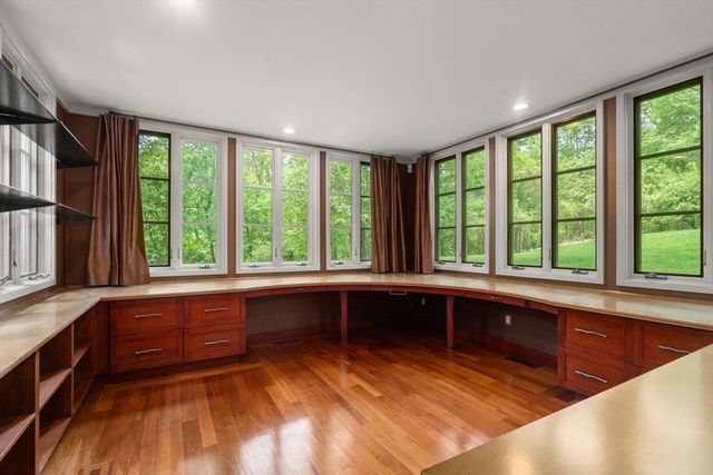 44 Maple Street, Sherborn, MA 01770