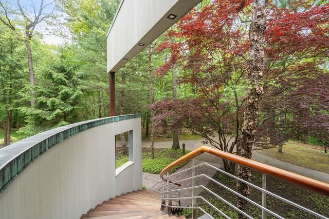 44 Maple Street, Sherborn, MA 01770