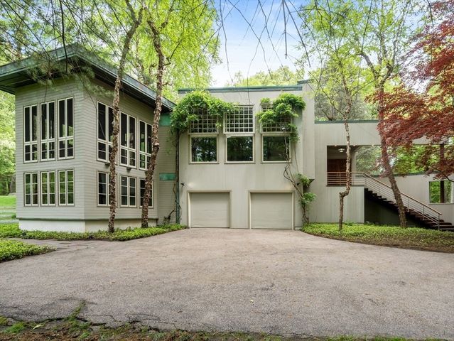 44 Maple Street, Sherborn, MA 01770