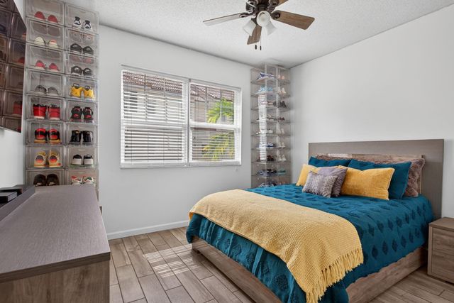 5980 W Sample Road 204, Coral Springs, FL 33067