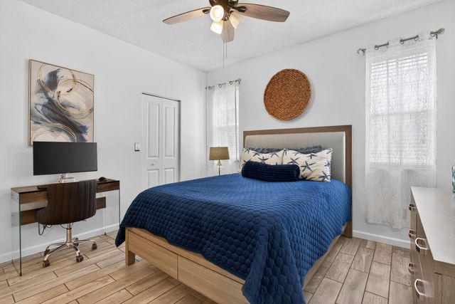 5980 W Sample Road 204, Coral Springs, FL 33067