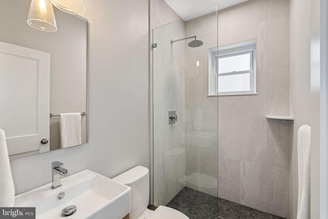 433 ROXBOROUGH, Philadelphia, PA 19128