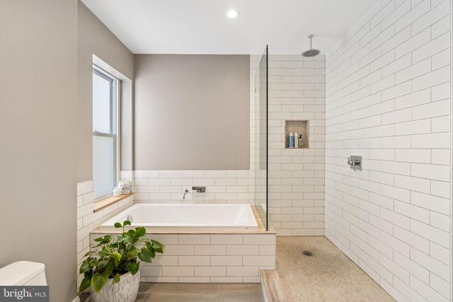 433 ROXBOROUGH, Philadelphia, PA 19128