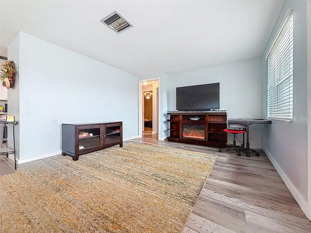 3049 KILBURN ROAD, Holiday, FL 34691