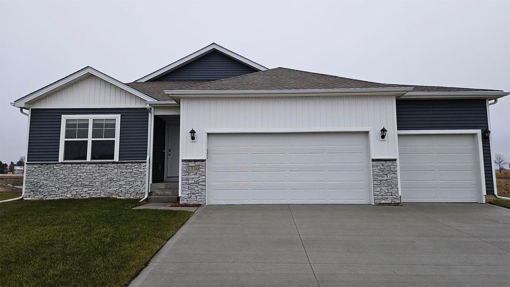 4221 NE 12th Street, Ankeny, IA 50021
