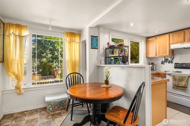 5444 Kirkwood Place N, Seattle, WA 98103