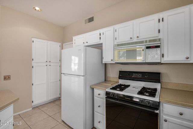 15924 W FALCON RIDGE Drive, Sun City West, AZ 85375