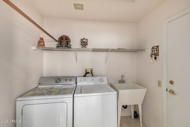 15924 W FALCON RIDGE Drive, Sun City West, AZ 85375