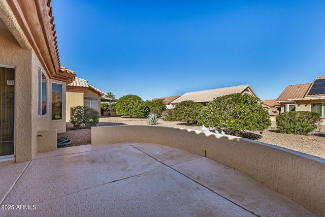 15924 W FALCON RIDGE Drive, Sun City West, AZ 85375