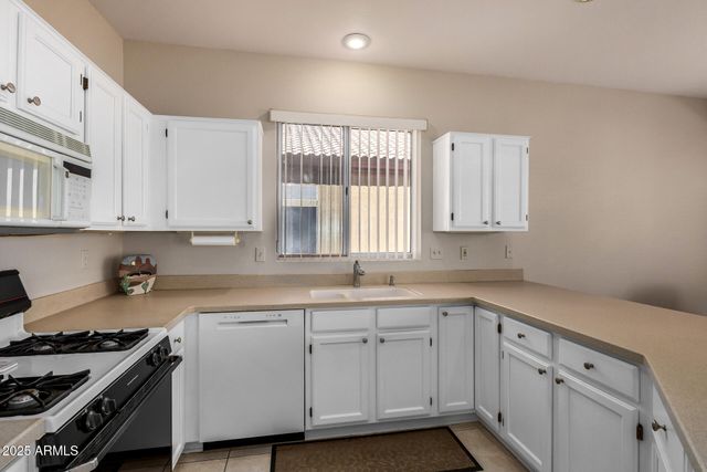 15924 W FALCON RIDGE Drive, Sun City West, AZ 85375