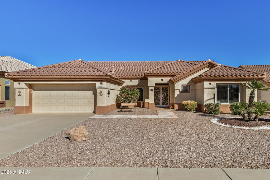 15924 W FALCON RIDGE Drive, Sun City West, AZ 85375