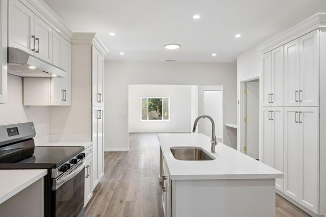 812 54th Street, Oakland, CA 94608