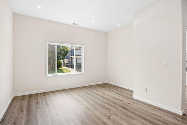 812 54th Street, Oakland, CA 94608