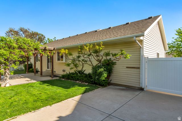 966 E LAMBERT AVE, Santaquin, UT 84655