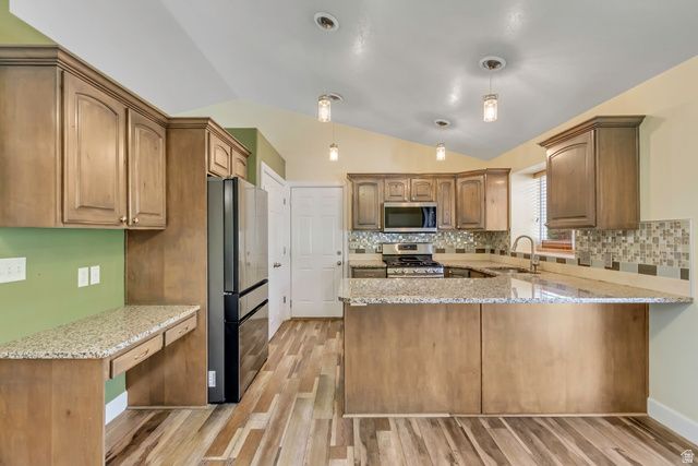 966 E LAMBERT AVE, Santaquin, UT 84655