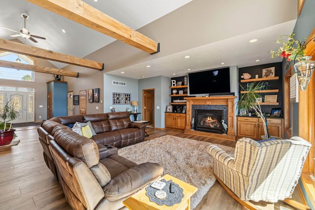 134 Hillcrest Ridge, Montezuma, IA 50171