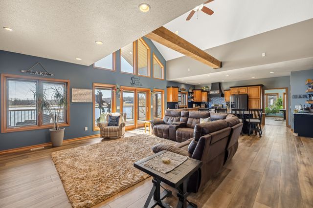 134 Hillcrest Ridge, Montezuma, IA 50171