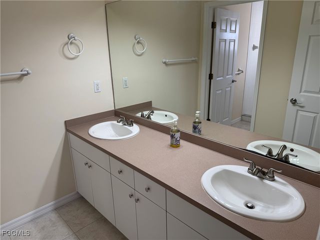 4417 SW 6th PL, Cape Coral, FL 33914